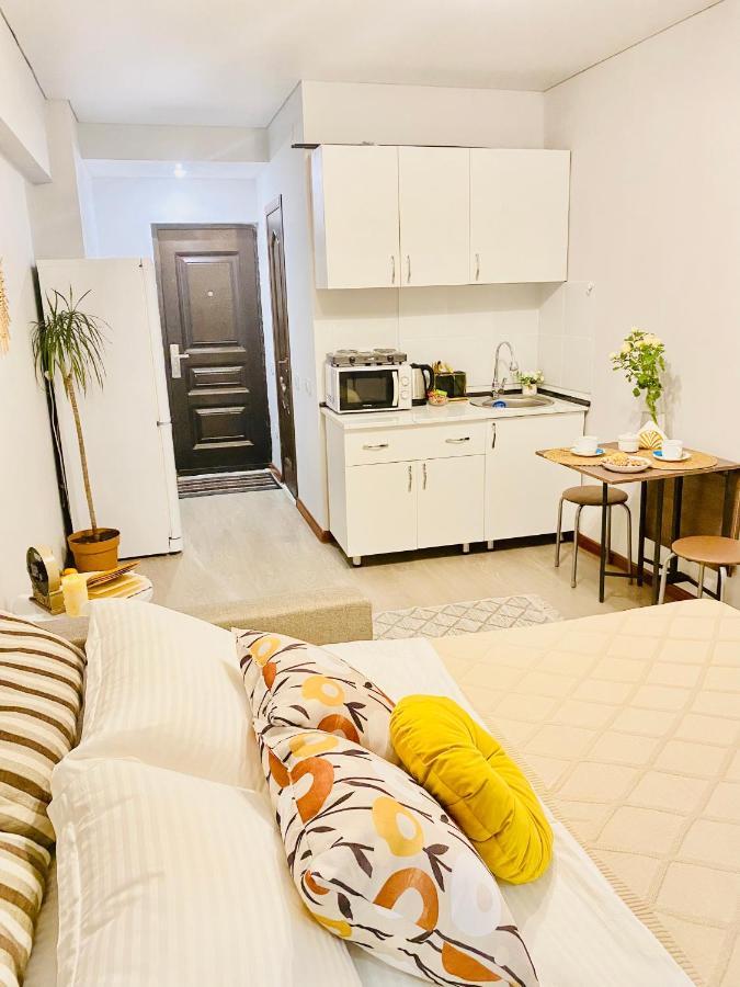 Like Home Apartments&Rooms Алматы Экстерьер фото