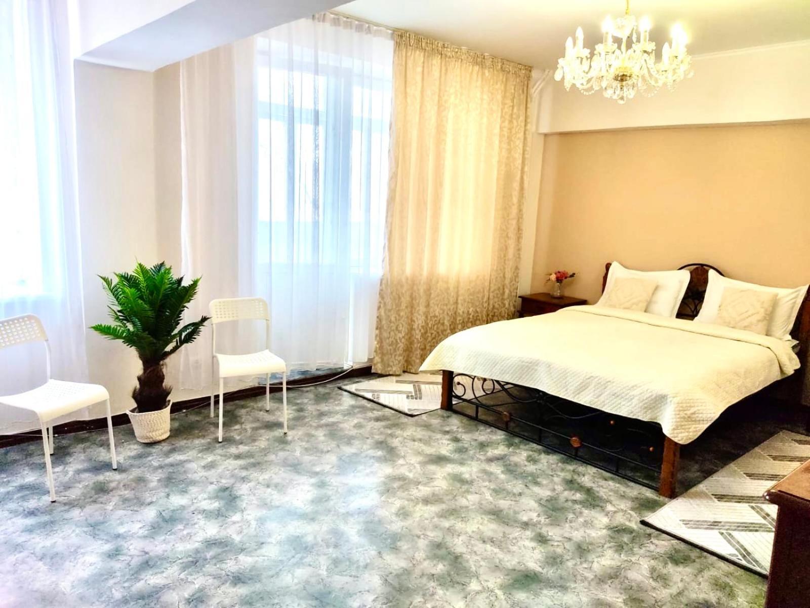 Like Home Apartments&Rooms Алматы Экстерьер фото